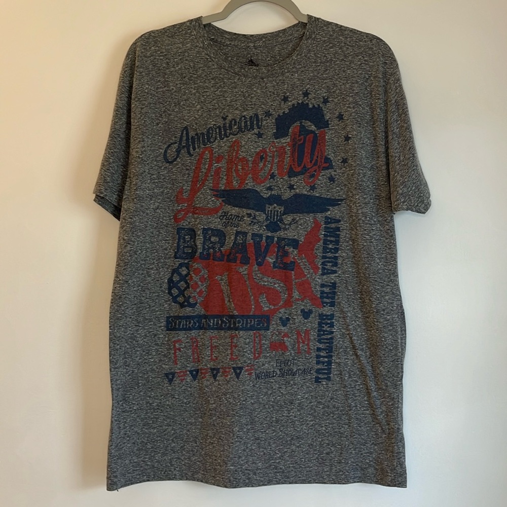 Disney Parks Epcot World Showcase America Tee Size L Gray w/ Red and Blue Unisex